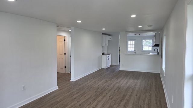 314 Deller St, W, Lawrenceburg, TN 38464