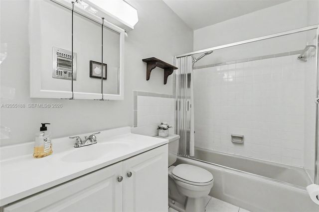 1401 N 12th Ct 3B, Hollywood, FL 33019