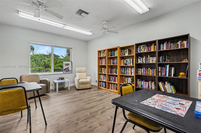 1401 N 12th Ct 3B, Hollywood, FL 33019
