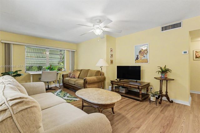 1401 N 12th Ct 3B, Hollywood, FL 33019