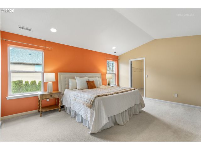 807 Nw BROOKHILL St, Hillsboro, OR 97124