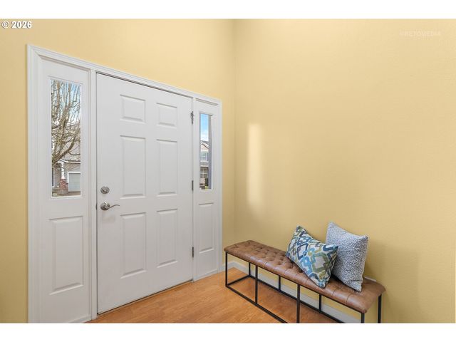 807 Nw BROOKHILL St, Hillsboro, OR 97124