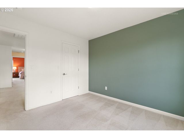 807 Nw BROOKHILL St, Hillsboro, OR 97124