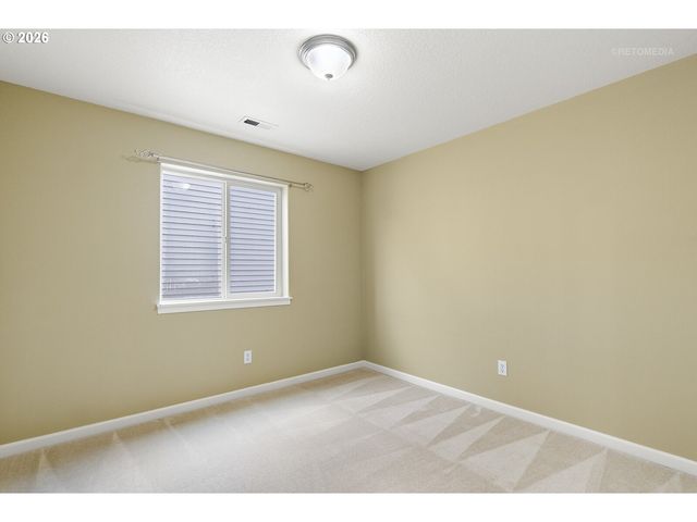 807 Nw BROOKHILL St, Hillsboro, OR 97124