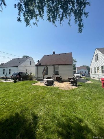 22010 Gascony Avenue, Eastpointe, MI 48021