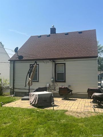 22010 Gascony Avenue, Eastpointe, MI 48021