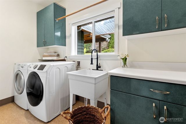 26221 Landsburg Road SE, Ravensdale, WA 98051