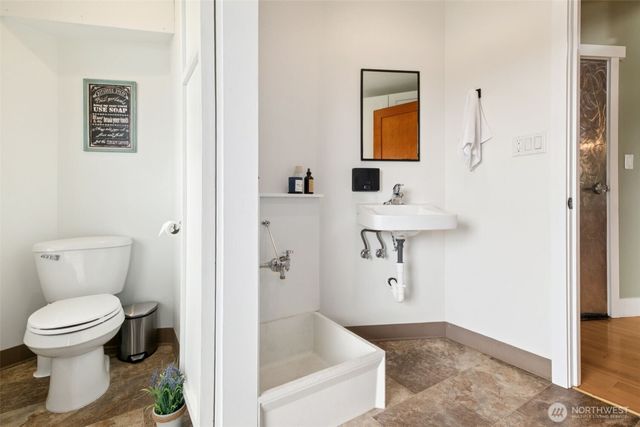 26221 Landsburg Road SE, Ravensdale, WA 98051