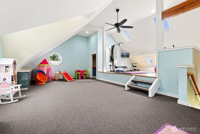 26221 Landsburg Road SE, Ravensdale, WA 98051