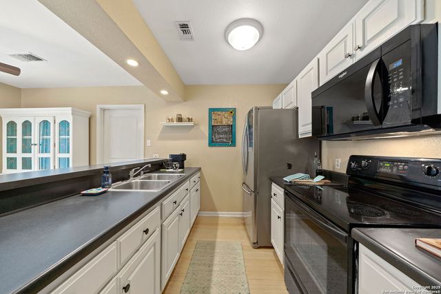 5622 Rushhill St, San Antonio, TX 78228