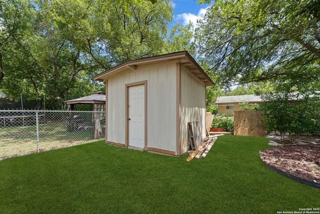 5622 Rushhill St, San Antonio, TX 78228