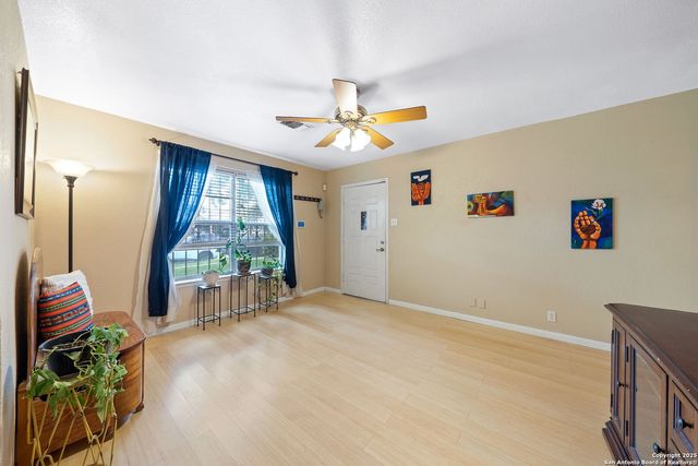 5622 Rushhill St, San Antonio, TX 78228