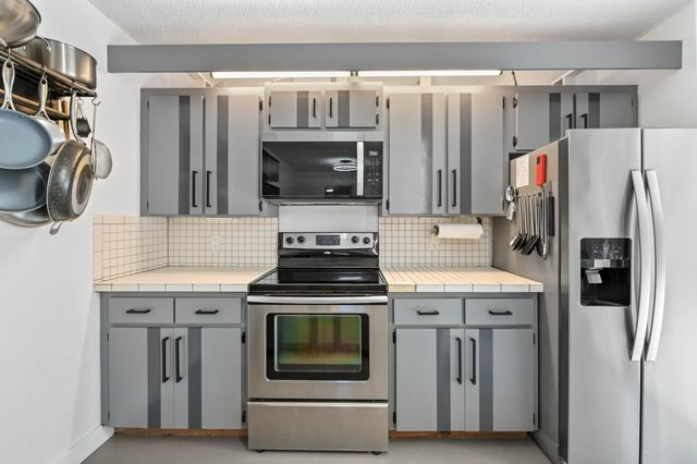 2007 20th Lane, Greenacres, FL 33463