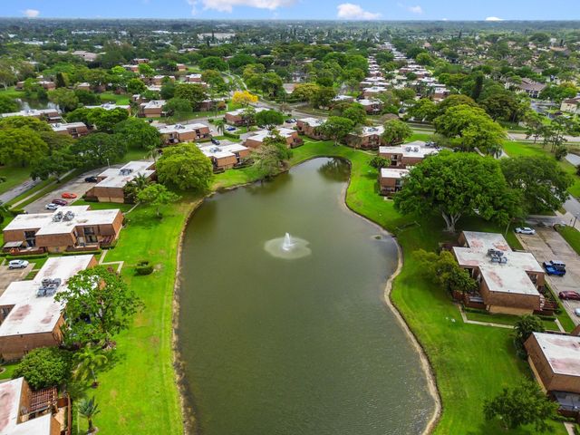 2007 20th Lane, Greenacres, FL 33463