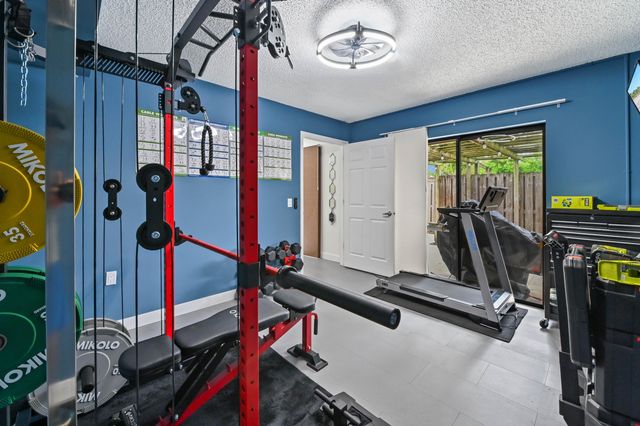 2007 20th Lane, Greenacres, FL 33463