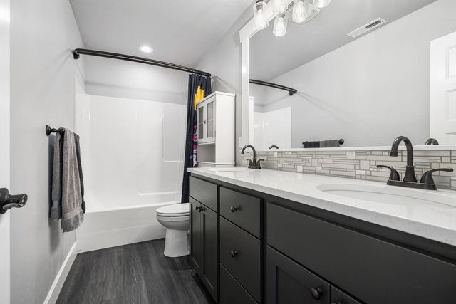 731 NW 26th Street, Redmond, OR 97756
