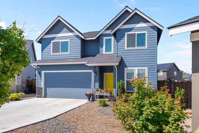 731 NW 26th Street, Redmond, OR 97756