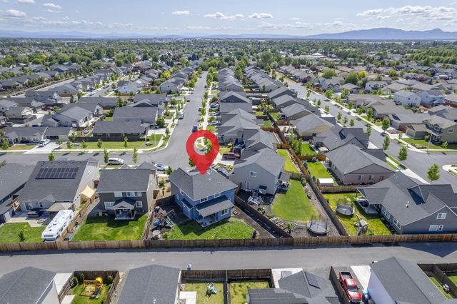 731 NW 26th Street, Redmond, OR 97756