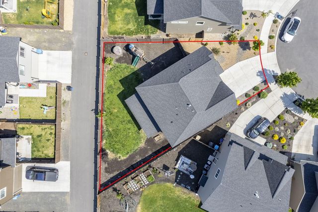 731 NW 26th Street, Redmond, OR 97756