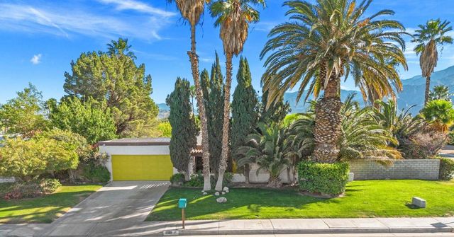 1385 E Via Escuela, Palm Springs, CA 92262