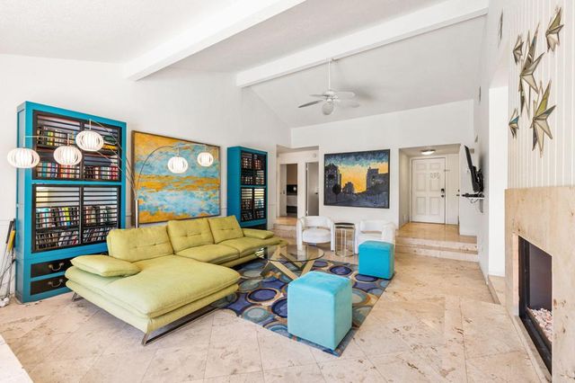 1385 E Via Escuela, Palm Springs, CA 92262