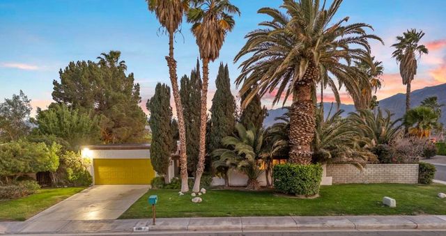 1385 E Via Escuela, Palm Springs, CA 92262