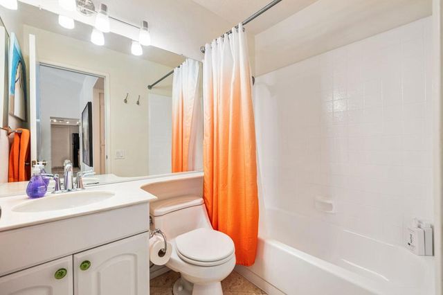 1385 E Via Escuela, Palm Springs, CA 92262