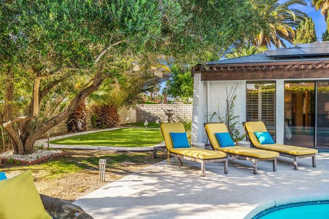 1385 E Via Escuela, Palm Springs, CA 92262