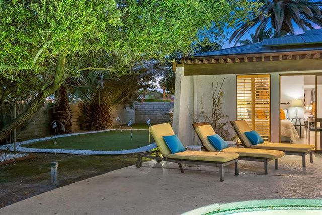 1385 E Via Escuela, Palm Springs, CA 92262