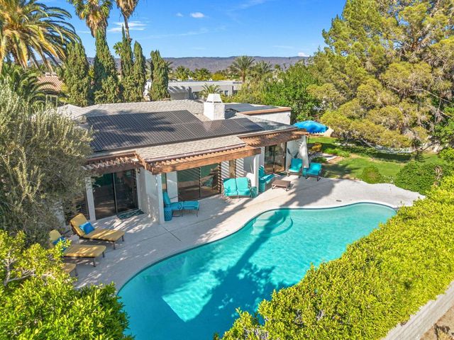 1385 E Via Escuela, Palm Springs, CA 92262