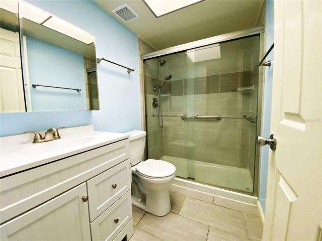 2003 GREENBRIAR BOULEVARD 4, Clearwater, FL 33763