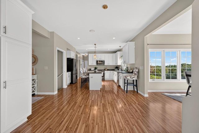 5780 Stefanie WAY, Caledonia, WI 53108