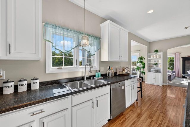 5780 Stefanie WAY, Caledonia, WI 53108