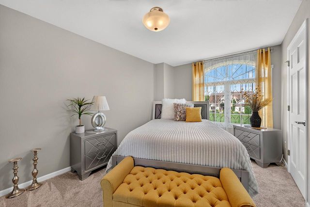 5780 Stefanie WAY, Caledonia, WI 53108