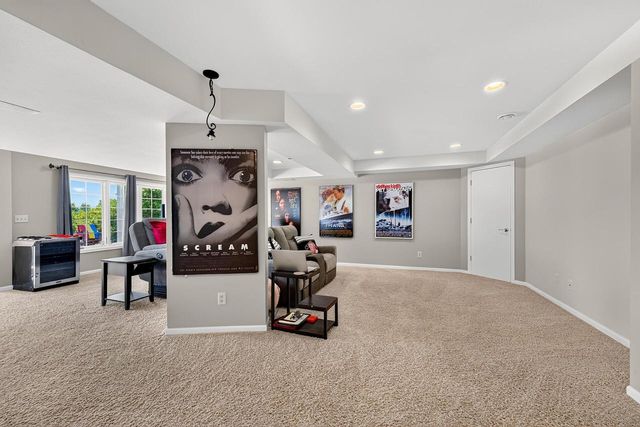 5780 Stefanie WAY, Caledonia, WI 53108