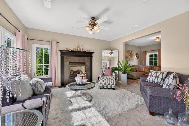 5780 Stefanie WAY, Caledonia, WI 53108
