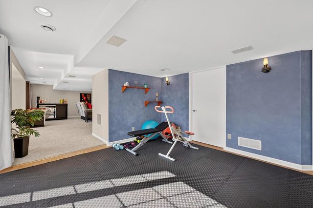 5780 Stefanie WAY, Caledonia, WI 53108