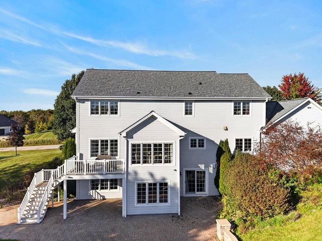 5780 Stefanie WAY, Caledonia, WI 53108