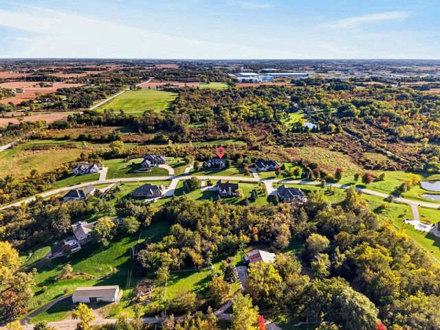 5780 Stefanie WAY, Caledonia, WI 53108