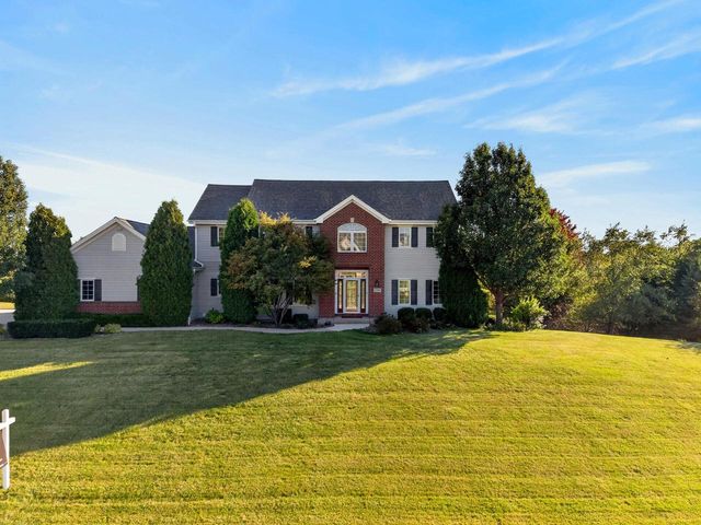 5780 Stefanie WAY, Caledonia, WI 53108