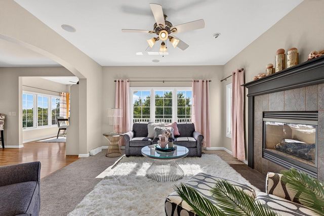 5780 Stefanie WAY, Caledonia, WI 53108