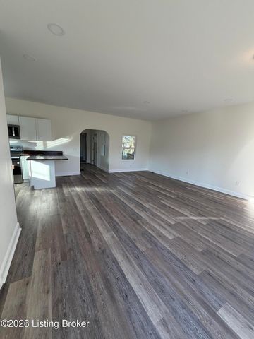 666 Curry Ct, Louisville, KY 40211