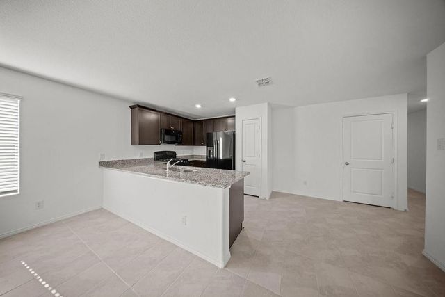 2402 Mobile Drive, Ennis, TX 75119