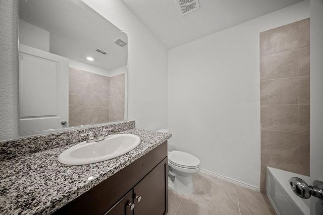 2402 Mobile Drive, Ennis, TX 75119