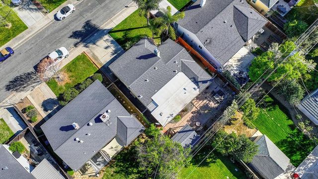 630 51st St, Sacramento, CA 95819