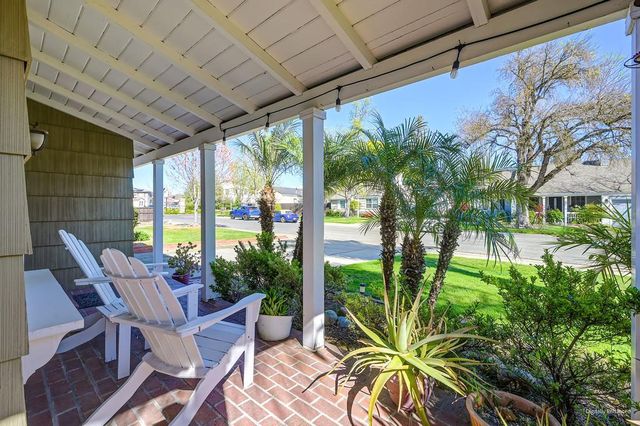 630 51st St, Sacramento, CA 95819