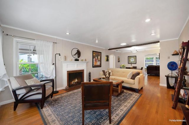 630 51st St, Sacramento, CA 95819