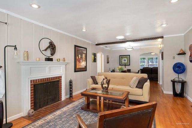 630 51st St, Sacramento, CA 95819