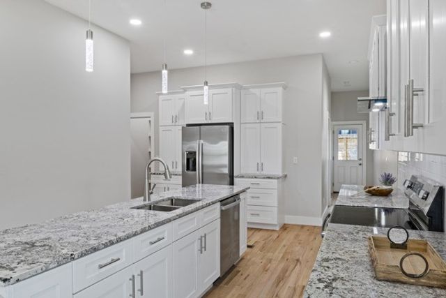 2409A 14th Ave, N, Nashville, TN 37208