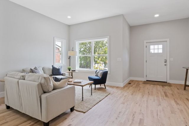 2409A 14th Ave, N, Nashville, TN 37208